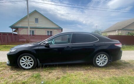 Toyota Camry, 2021 год, 3 500 000 рублей, 5 фотография