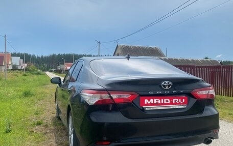 Toyota Camry, 2021 год, 3 500 000 рублей, 3 фотография