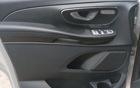 Mercedes-Benz V-Класс, 2015 год, 2 900 000 рублей, 6 фотография