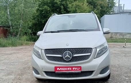 Mercedes-Benz V-Класс, 2015 год, 2 900 000 рублей, 3 фотография