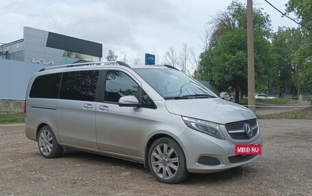 Mercedes-Benz V-Класс, 2015 год, 2 900 000 рублей, 2 фотография