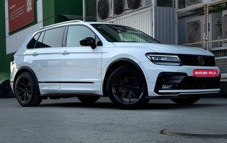Volkswagen Tiguan II, 2019 год, 3 600 000 рублей, 8 фотография