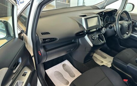 Toyota Wish II, 2011 год, 1 569 000 рублей, 12 фотография