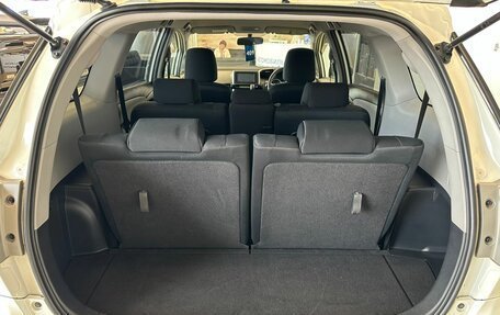 Toyota Wish II, 2011 год, 1 569 000 рублей, 19 фотография