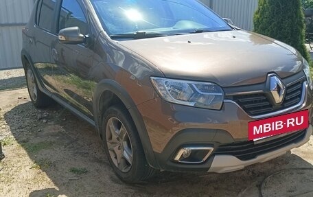 Renault Sandero II рестайлинг, 2022 год, 1 250 000 рублей, 3 фотография