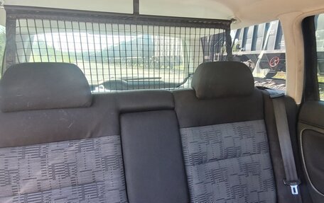 Volkswagen Passat B5+ рестайлинг, 1999 год, 330 000 рублей, 3 фотография