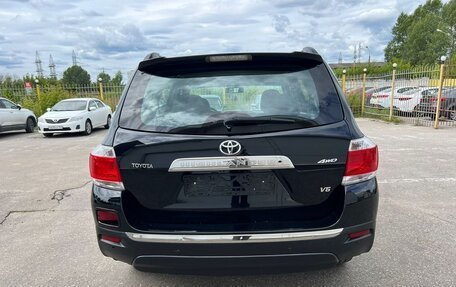 Toyota Highlander III, 2013 год, 1 999 000 рублей, 6 фотография