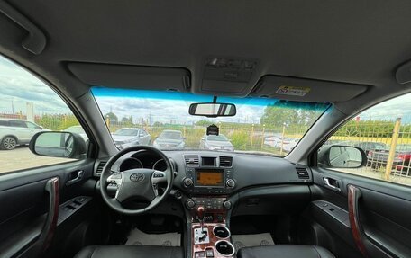 Toyota Highlander III, 2013 год, 1 999 000 рублей, 8 фотография