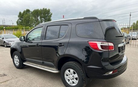 Chevrolet TrailBlazer II, 2014 год, 1 599 000 рублей, 4 фотография
