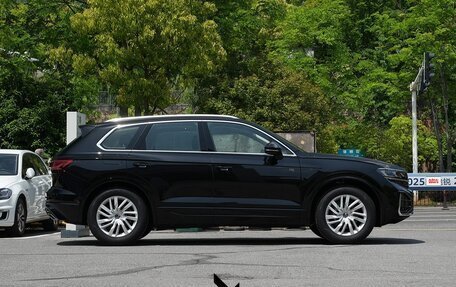 Volkswagen Touareg III, 2024 год, 8 140 000 рублей, 4 фотография