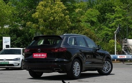 Volkswagen Touareg III, 2024 год, 8 140 000 рублей, 5 фотография