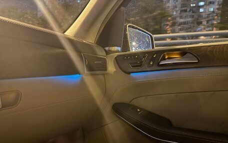 Mercedes-Benz GL-Класс, 2014 год, 2 600 000 рублей, 29 фотография