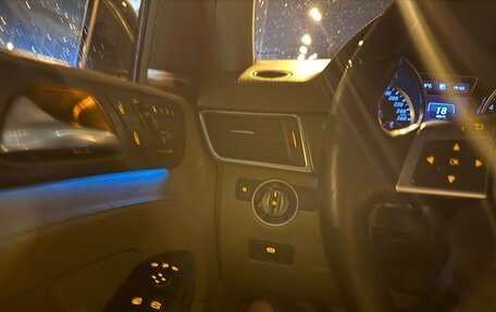 Mercedes-Benz GL-Класс, 2014 год, 2 600 000 рублей, 28 фотография