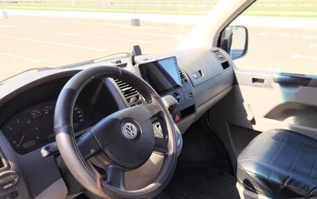 Volkswagen Caravelle T5, 2007 год, 1 790 000 рублей, 16 фотография