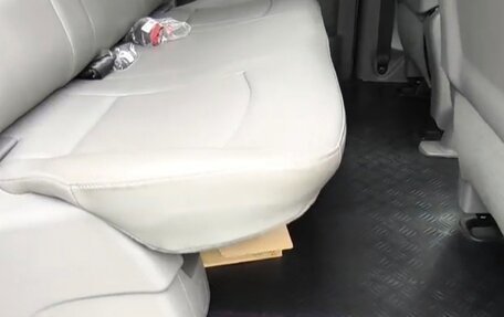 Hyundai Grand Starex Grand Starex I рестайлинг 2, 2020 год, 1 990 000 рублей, 13 фотография
