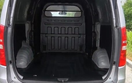 Hyundai Grand Starex Grand Starex I рестайлинг 2, 2020 год, 1 990 000 рублей, 12 фотография