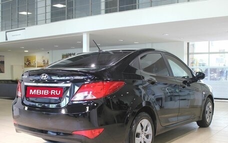 Hyundai Solaris II рестайлинг, 2015 год, 890 000 рублей, 4 фотография