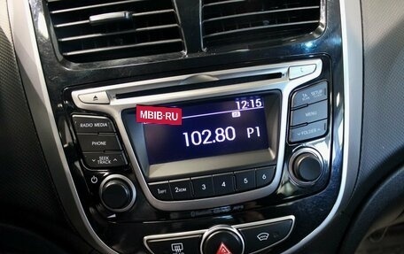 Hyundai Solaris II рестайлинг, 2015 год, 890 000 рублей, 11 фотография
