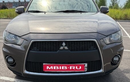 Mitsubishi Outlander III рестайлинг 3, 2010 год, 930 000 рублей, 1 фотография