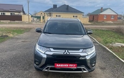 Mitsubishi Outlander III рестайлинг 3, 2019 год, 2 250 000 рублей, 1 фотография