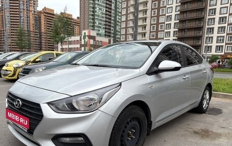 Hyundai Solaris II рестайлинг, 2018 год, 1 250 000 рублей, 3 фотография