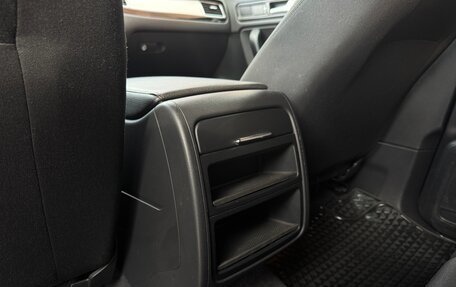 Volkswagen Touareg III, 2012 год, 1 750 000 рублей, 11 фотография