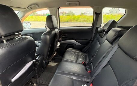 Mitsubishi Outlander III рестайлинг 3, 2010 год, 930 000 рублей, 10 фотография