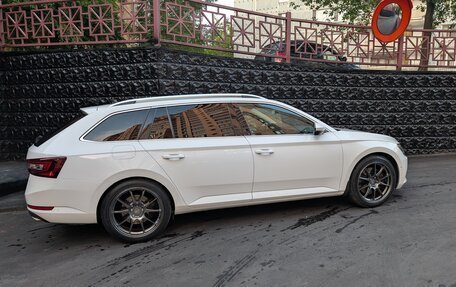 Skoda Superb III рестайлинг, 2016 год, 2 500 000 рублей, 2 фотография
