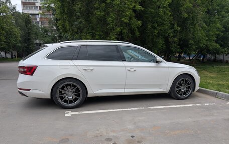 Skoda Superb III рестайлинг, 2016 год, 2 500 000 рублей, 5 фотография