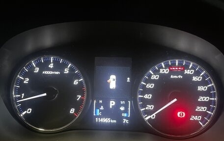 Mitsubishi Outlander III рестайлинг 3, 2019 год, 2 250 000 рублей, 5 фотография