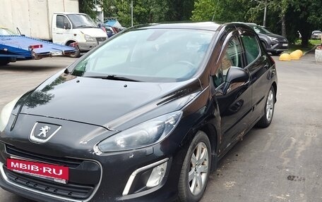 Peugeot 308 II, 2011 год, 530 000 рублей, 3 фотография
