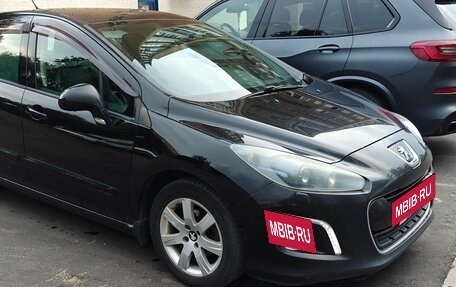 Peugeot 308 II, 2011 год, 530 000 рублей, 2 фотография