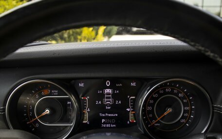Jeep Wrangler, 2019 год, 3 635 000 рублей, 11 фотография