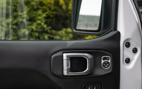 Jeep Wrangler, 2019 год, 3 635 000 рублей, 16 фотография