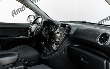KIA Carens III (RP), 2010 год, 735 000 рублей, 13 фотография