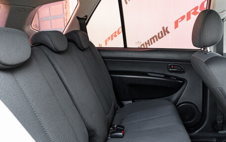 KIA Carens III (RP), 2010 год, 735 000 рублей, 21 фотография
