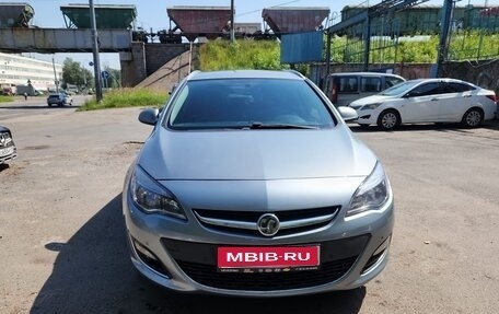Opel Astra J, 2013 год, 700 000 рублей, 1 фотография