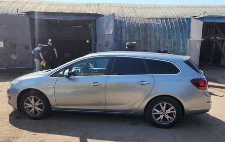Opel Astra J, 2013 год, 700 000 рублей, 20 фотография