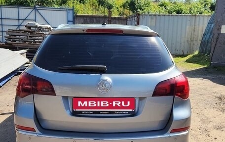 Opel Astra J, 2013 год, 700 000 рублей, 18 фотография