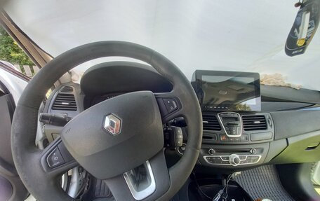 Renault Laguna III рестайлинг, 2010 год, 650 000 рублей, 4 фотография