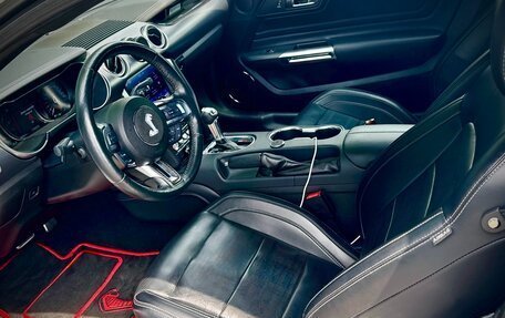 Ford Mustang VI рестайлинг, 2019 год, 5 950 000 рублей, 6 фотография