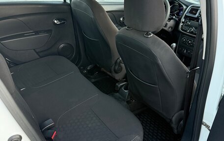 Renault Logan II, 2018 год, 570 000 рублей, 11 фотография