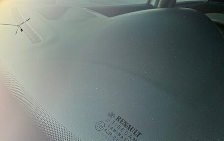 Renault Logan II, 2018 год, 570 000 рублей, 12 фотография