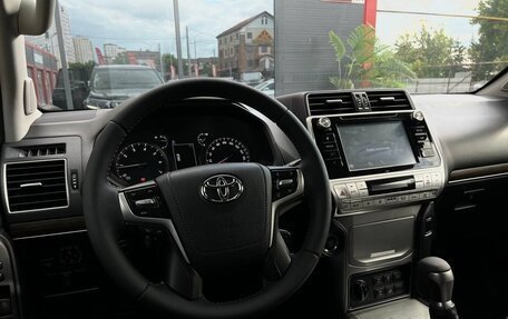 Toyota Land Cruiser Prado 150 рестайлинг 2, 2019 год, 4 550 000 рублей, 23 фотография