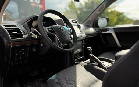 Toyota Land Cruiser Prado 150 рестайлинг 2, 2019 год, 4 550 000 рублей, 19 фотография
