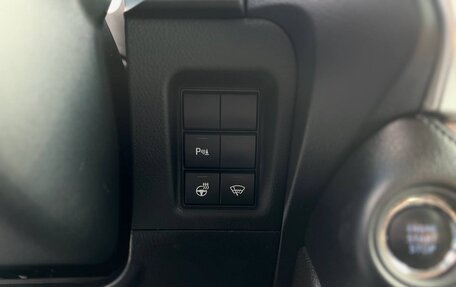 Toyota Land Cruiser Prado 150 рестайлинг 2, 2019 год, 4 550 000 рублей, 39 фотография