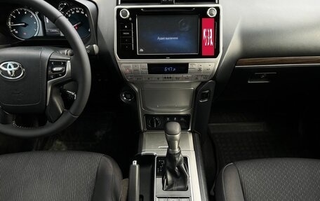 Toyota Land Cruiser Prado 150 рестайлинг 2, 2019 год, 4 550 000 рублей, 31 фотография