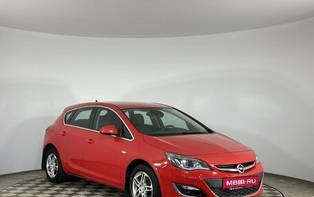 Opel Astra J, 2015 год, 1 080 000 рублей, 2 фотография