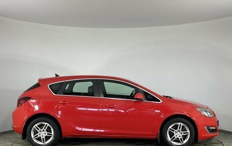 Opel Astra J, 2015 год, 1 080 000 рублей, 11 фотография