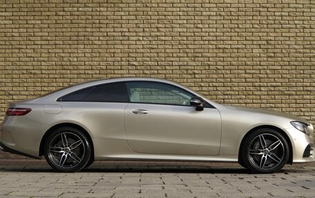 Mercedes-Benz E-Класс, 2017 год, 4 700 000 рублей, 4 фотография